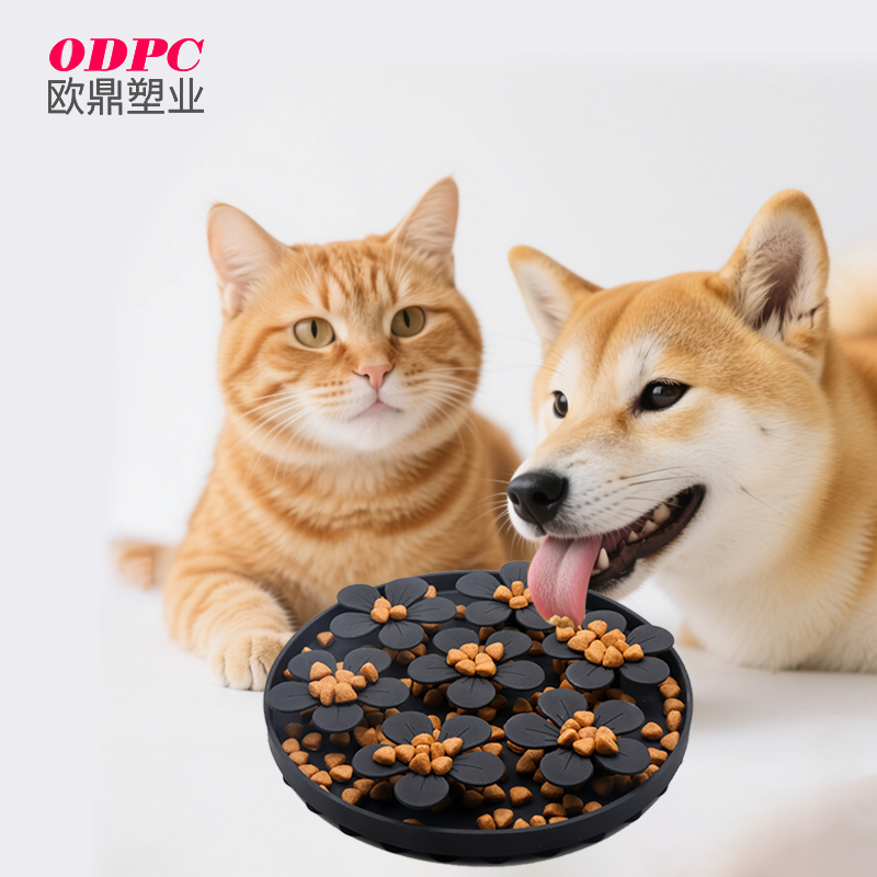 Eco-Friendly Bamboo Dog Lick Mat - Image 6